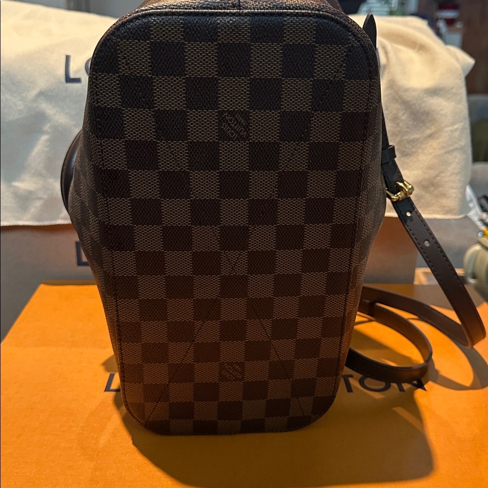 ✨HP✨ 2021 Authentic Louis Vuitton Siena MM includes box & dust bag Like New - Picture 10 of 16